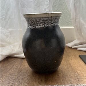 Elegant Black Ceramic Vase